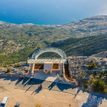 Villa Beautiful Miki With Pool In