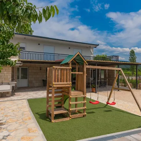 Beautiful Miki With Pool In Вілла *