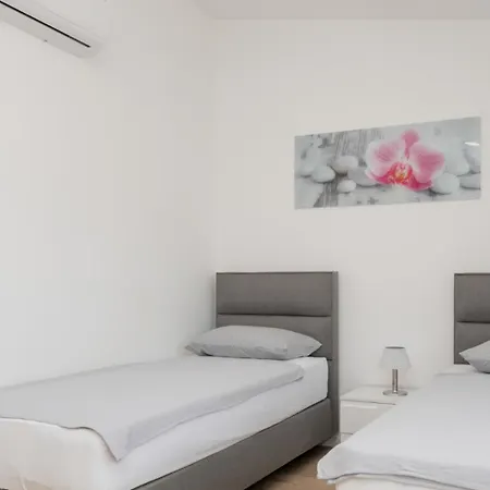 Villa Beautiful Miki With Pool In Makarska